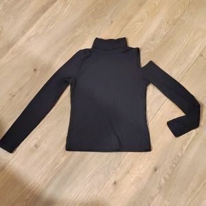 Oak & Fort Cutout Turtleneck